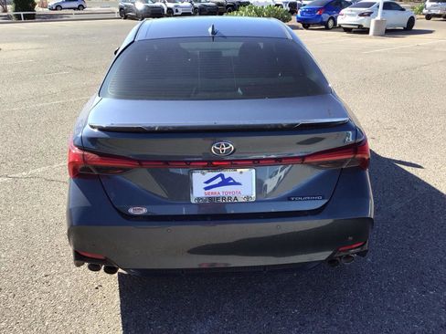 Used 2019 Toyota Avalon Touring w/ Advanced Safety Package FWD image 4