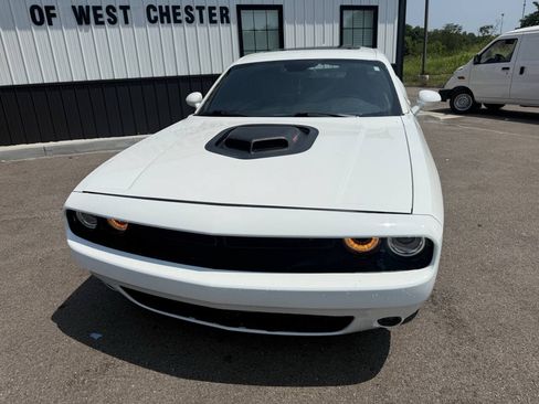 Used 2017 Dodge Challenger R/T Scat Pack RWD image 2