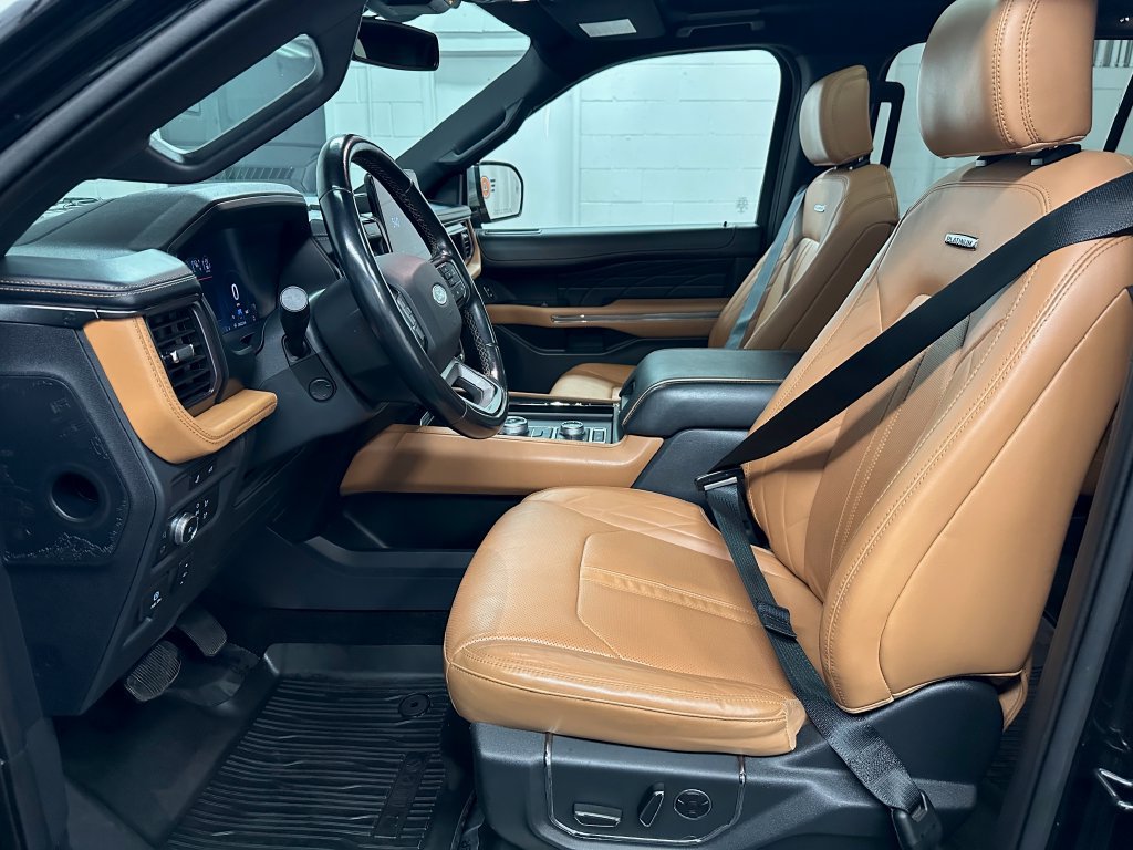 Used 2022 Ford Expedition Platinum AWD/4WD image 18