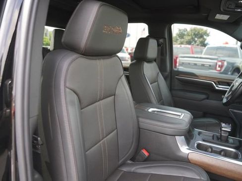 Used 2022 Chevrolet Silverado 1500 High Country w/ High Country Premium Package AWD/4WD image 20