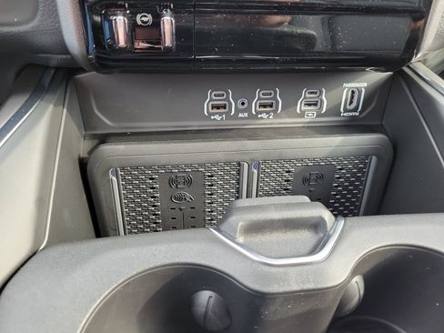 New 2026 RAM 1500 Laramie w/ Night Edition image 32