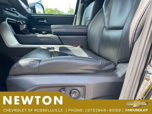 Used 2022 Toyota Tundra Platinum w/ Advanced Package AWD/4WD image 6