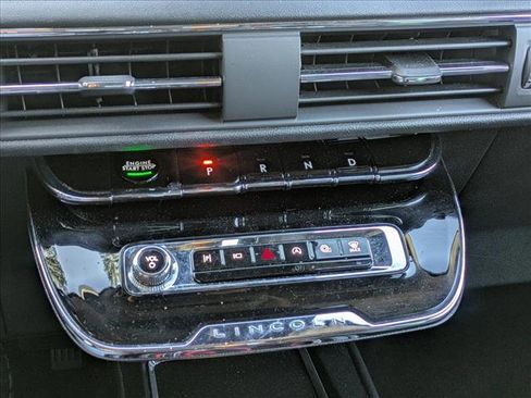 Used 2023 Lincoln Corsair AWD w/ Equipment Group 101A image 13