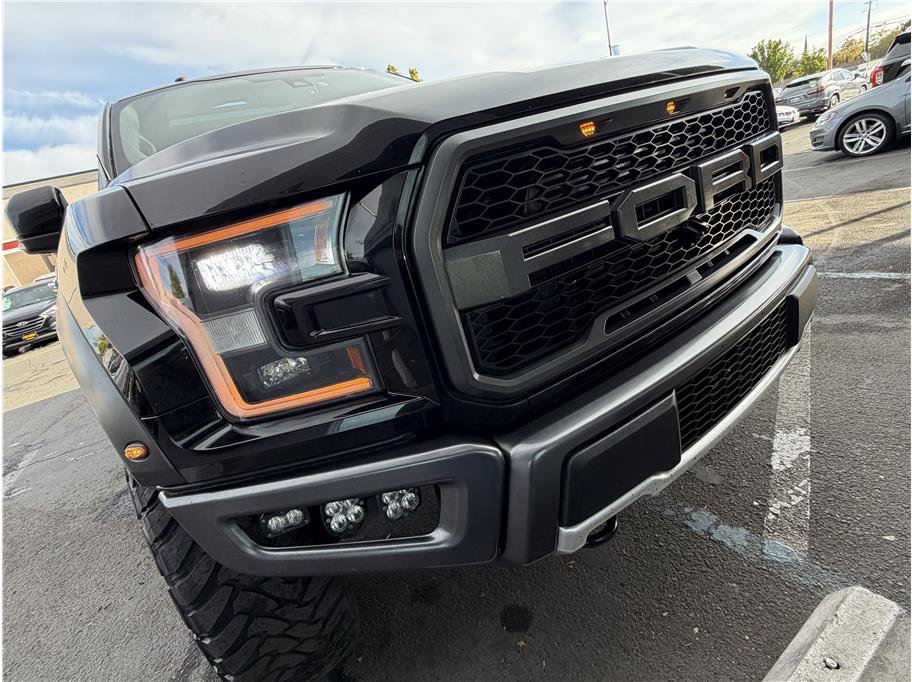 Used 2018 Ford F150 Raptor w/ Equipment Group 802A Luxury AWD/4WD image 21