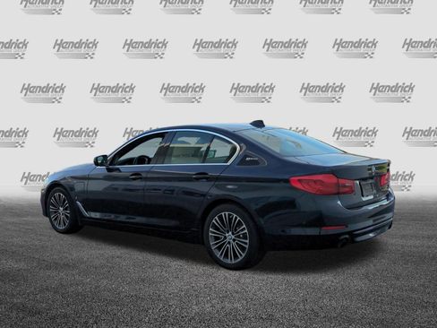 Used 2019 BMW 530e w/ Convenience Package image 8