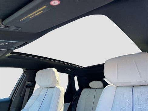 New 2026 Cadillac Lyriq Luxury image 21