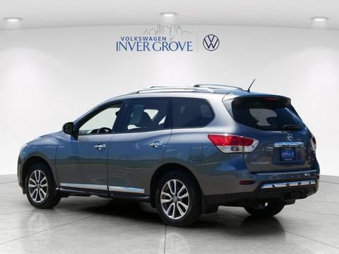 Used 2015 Nissan Pathfinder SL w/ Trailer Tow Package FWD image 5