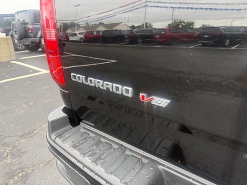 Used 2019 Chevrolet Colorado LT w/ LT Convenience Package AWD/4WD image 37