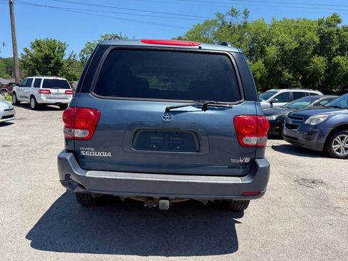Used 2007 Toyota Sequoia SR5 RWD image 5