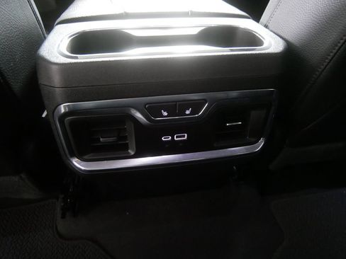 Used 2024 GMC Sierra 1500 Denali w/ Denali Reserve Package AWD/4WD image 23
