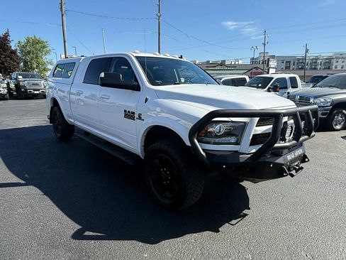 Used 2017 RAM 3500 Laramie w/ Sport Appearance Group AWD/4WD image 7