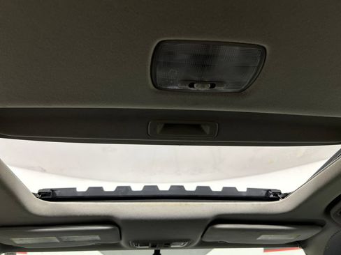 Used 2018 Honda HR-V EX-L image 17