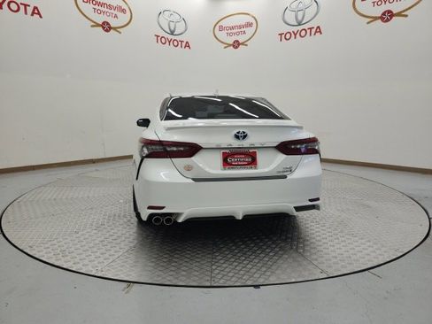 Used 2022 Toyota Camry XSE image 4
