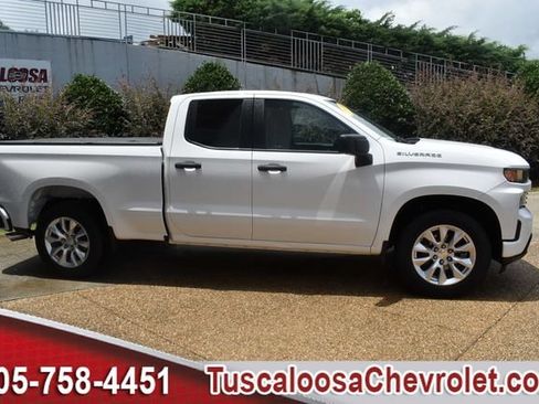 Used 2020 Chevrolet Silverado 1500 Custom w/ Custom Value Package RWD image 12