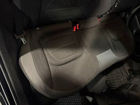 Certified 2017 Jeep Renegade Altitude AWD/4WD image 17