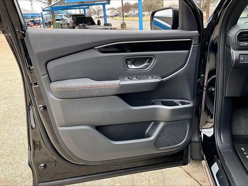 New 2026 Honda Pilot Sport image 10