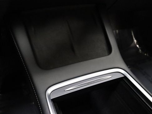 Used 2023 Tesla Model 3 Standard Range image 45