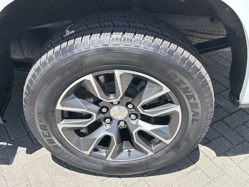 Certified 2022 Chevrolet Silverado 1500 LT RWD image 15