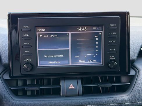 Used 2019 Toyota RAV4 LE image 27