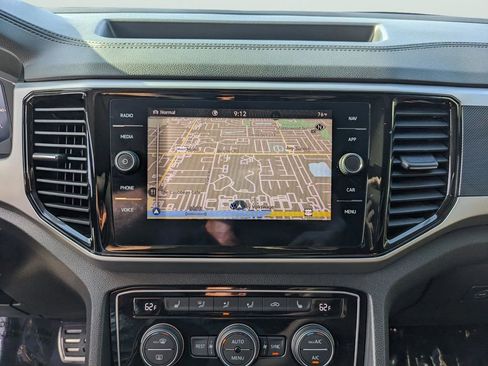 Certified 2023 Volkswagen Atlas SEL R-Line image 23