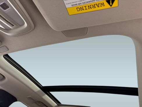 Certified 2024 Volvo XC90 B5 Plus w/ Protection Package Premier image 15