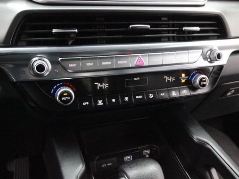 Used 2022 Kia Telluride LX image 23