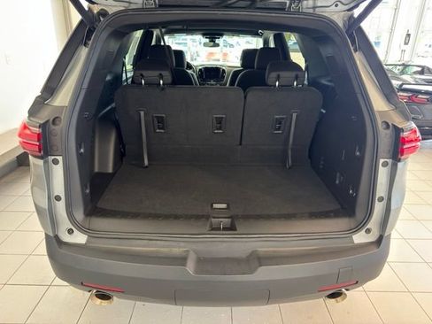 Used 2023 Chevrolet Traverse LT AWD/4WD image 44