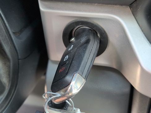 Used 2025 Ford F350 XLT AWD/4WD image 22