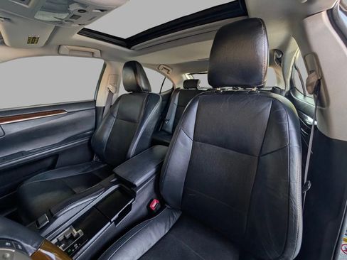 Used 2013 Lexus ES 350 w/ Luxury Pkg FWD image 21