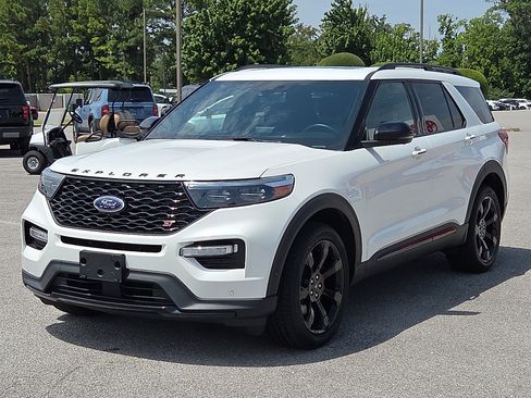 Used 2022 Ford Explorer ST w/ Equipment Group 401A AWD/4WD image 2