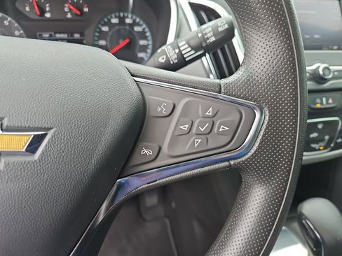 Used 2024 Chevrolet Equinox LS image 19