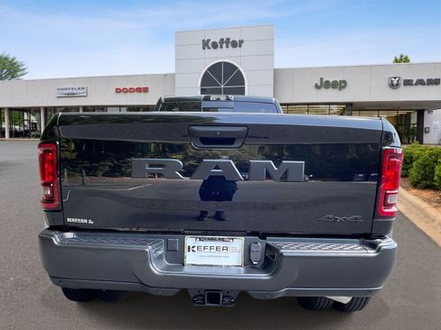 Used 2027 RAM 3500 Tradesman AWD/4WD image 5