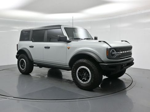 Used 2024 Ford Bronco Badlands w/ Sasquatch Package image 26