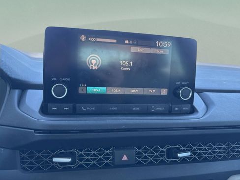 Used 2023 Honda Accord EX image 18