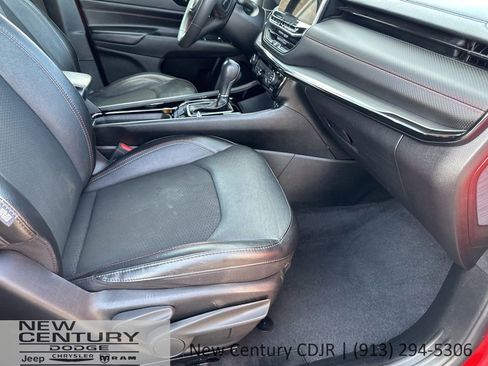 Used 2023 Jeep Compass Trailhawk image 32