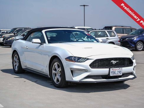 Used 2022 Ford Mustang Convertible RWD image 3