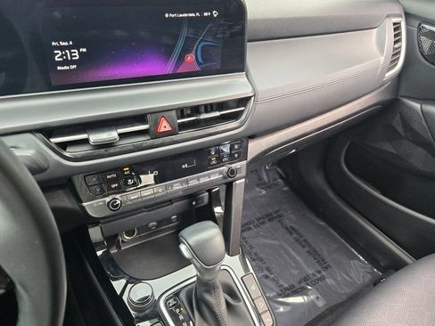 Used 2025 Kia Seltos EX w/ EX Sunroof Package FWD image 20
