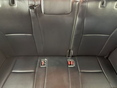 Used 2021 Toyota Highlander Limited AWD/4WD image 17