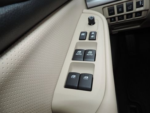 Used 2017 Subaru Outback 2.5i Limited image 20