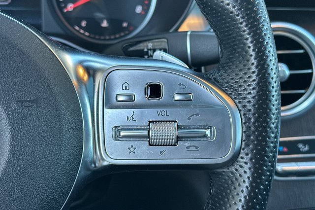 Used 2022 Mercedes-Benz GLC 300 4MATIC image 29