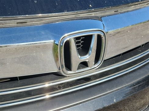 Used 2016 Honda Accord Sport image 9