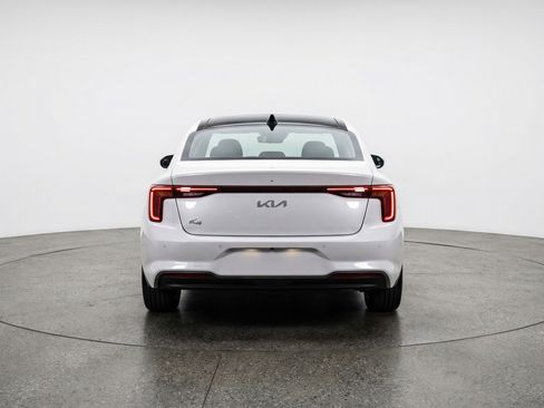 Used 2025 Kia K4 LXS image 7