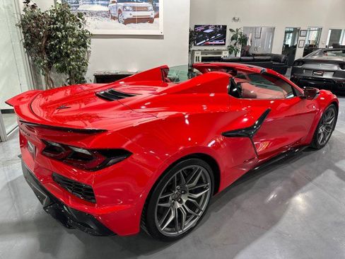 Used 2024 Chevrolet Corvette Z06 RWD image 2