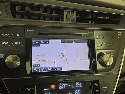 Used 2015 Toyota Avalon XLE Touring image 17