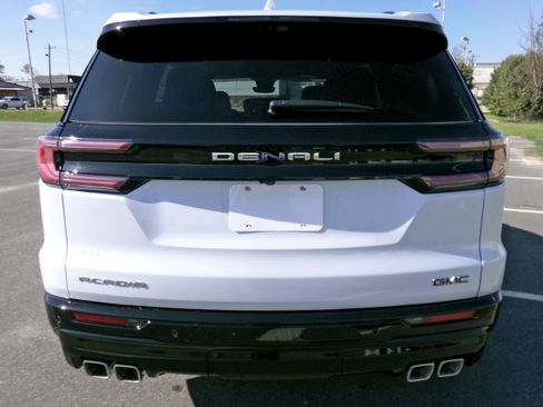 New 2026 GMC Acadia Denali Ultimate image 4