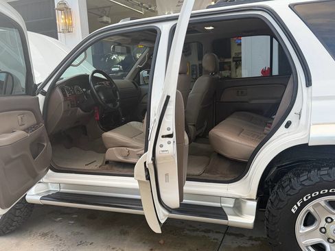 Used 2001 Toyota 4Runner SR5 image 46