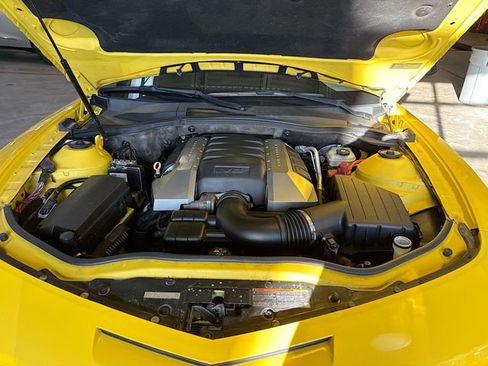 Used 2010 Chevrolet Camaro SS image 29