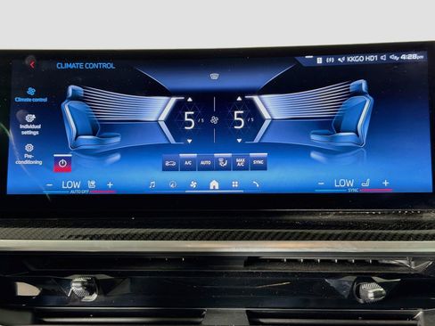 Certified 2024 BMW X7 M60i AWD/4WD image 16