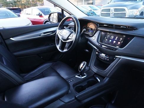 Used 2019 Cadillac XT5 Luxury image 31