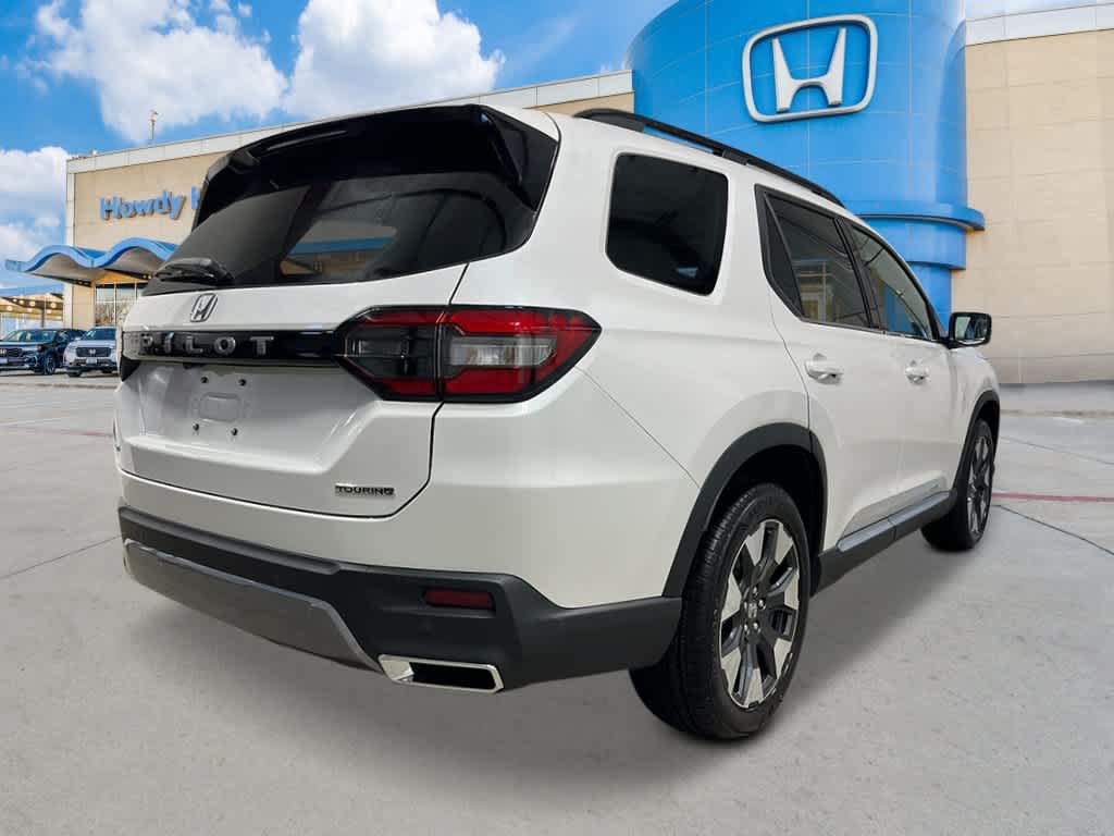 New 2026 Honda Pilot Touring image 5